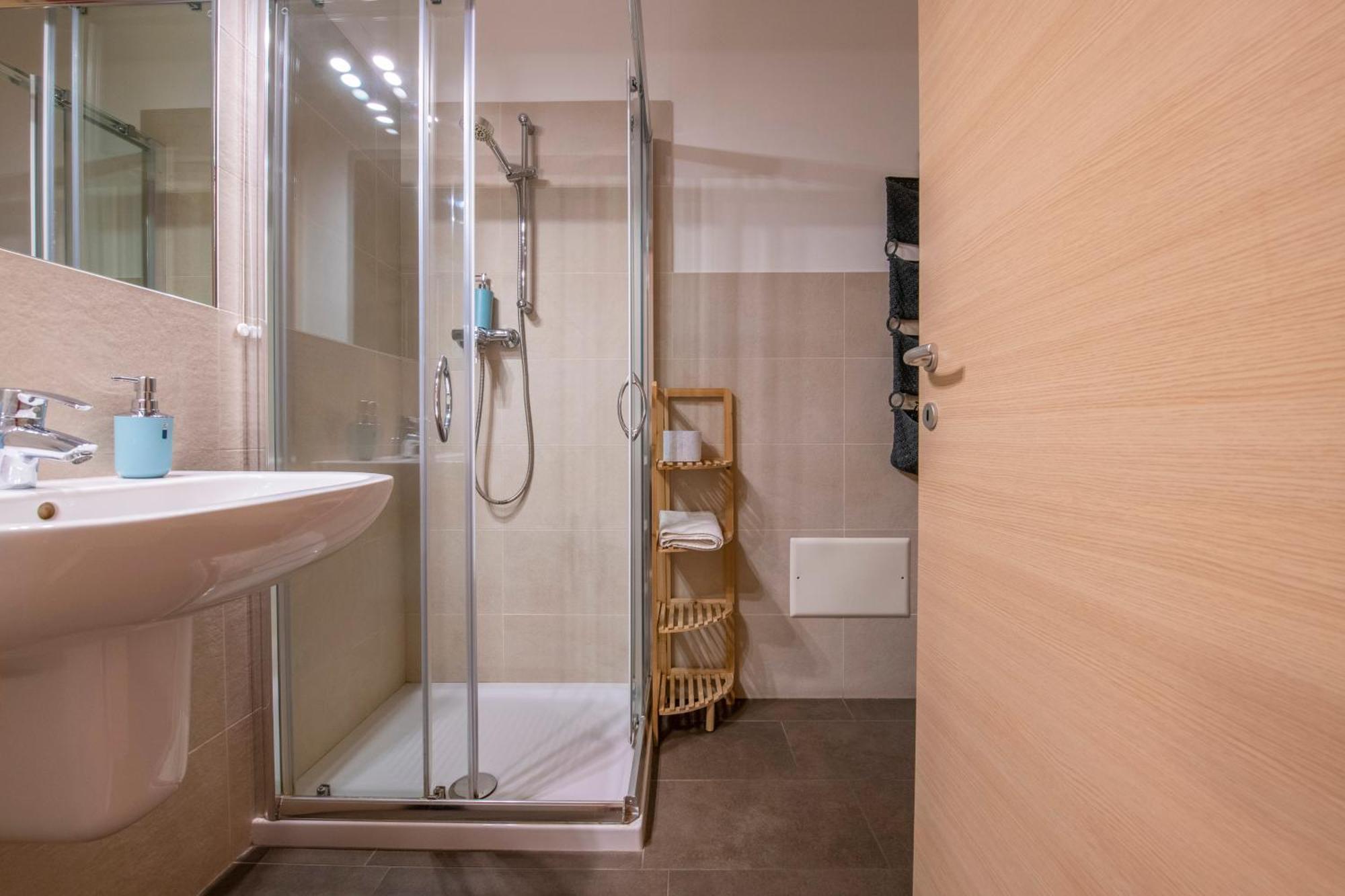 Borgo Trento Home, Incantevole Appartamento Verona Exteriör bild